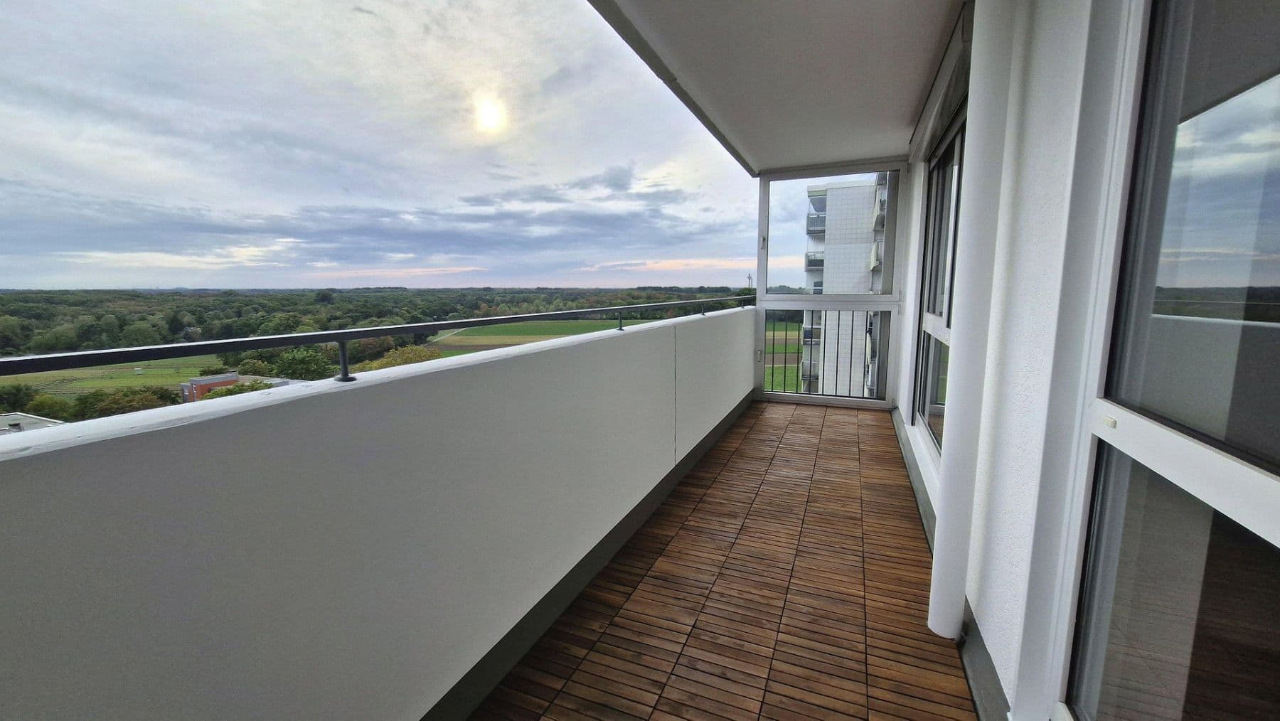 Prodej bytu 3+1 89 m², Kaarst, Severní Porýní-Vestfálsko Prodej bytu 3+1 89 m², Kaarst, Severní Porýní-Vestfálsko