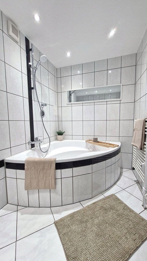 Prodej bytu 3+1 89 m², Kaarst, Severní Porýní-Vestfálsko Prodej bytu 3+1 89 m², Kaarst, Severní Porýní-Vestfálsko