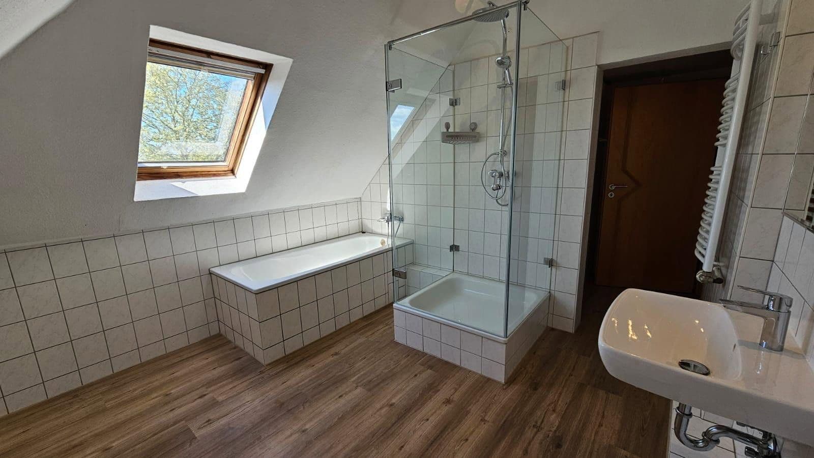 Pronájem bytu 3+1 117 m², Menglinghauser Str. 374, Dortmund, Severní Porýní-Vestfálsko Pronájem bytu 3+1 117 m², Menglinghauser Str. 374, Dortmund, Severní Porýní-Vestfálsko
