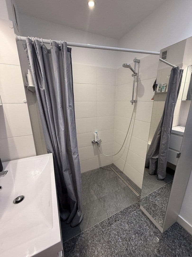 Pronájem bytu 3+1 60 m², Wiesbaden, Hessen Pronájem bytu 3+1 60 m², Wiesbaden, Hessen