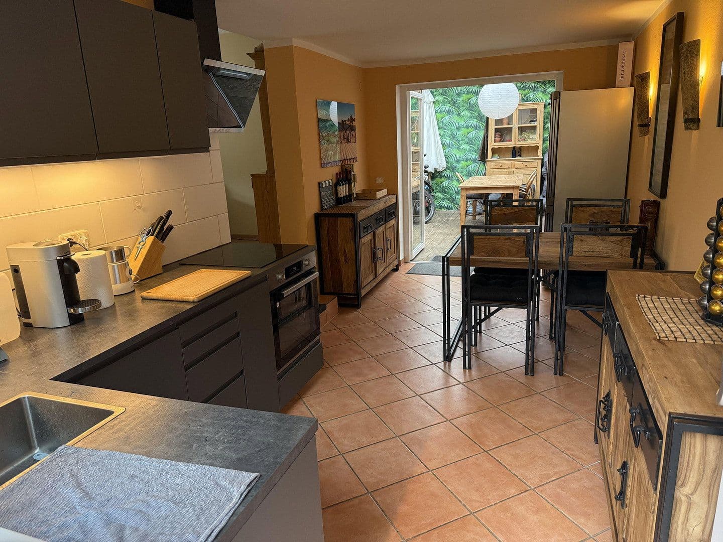 Pronájem bytu 3+1 60 m², Wiesbaden, Hessen Pronájem bytu 3+1 60 m², Wiesbaden, Hessen