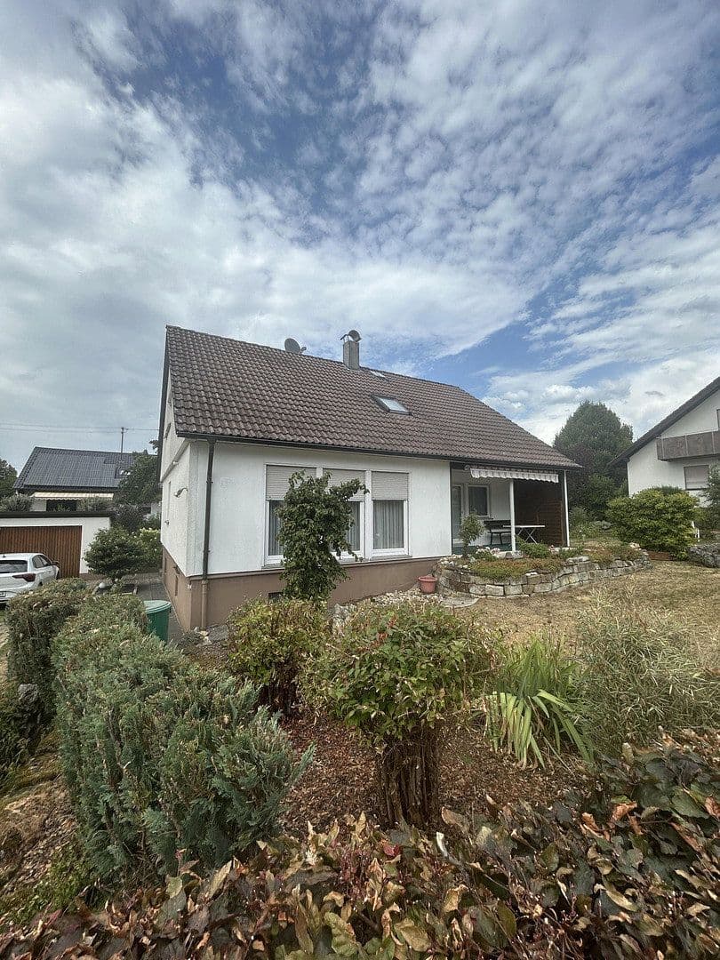 Prodej domu 145 m², pozemek 704 m², Schlat, Bádensko-Württembersko Prodej domu 145 m², pozemek 704 m², Schlat, Bádensko-Württembersko