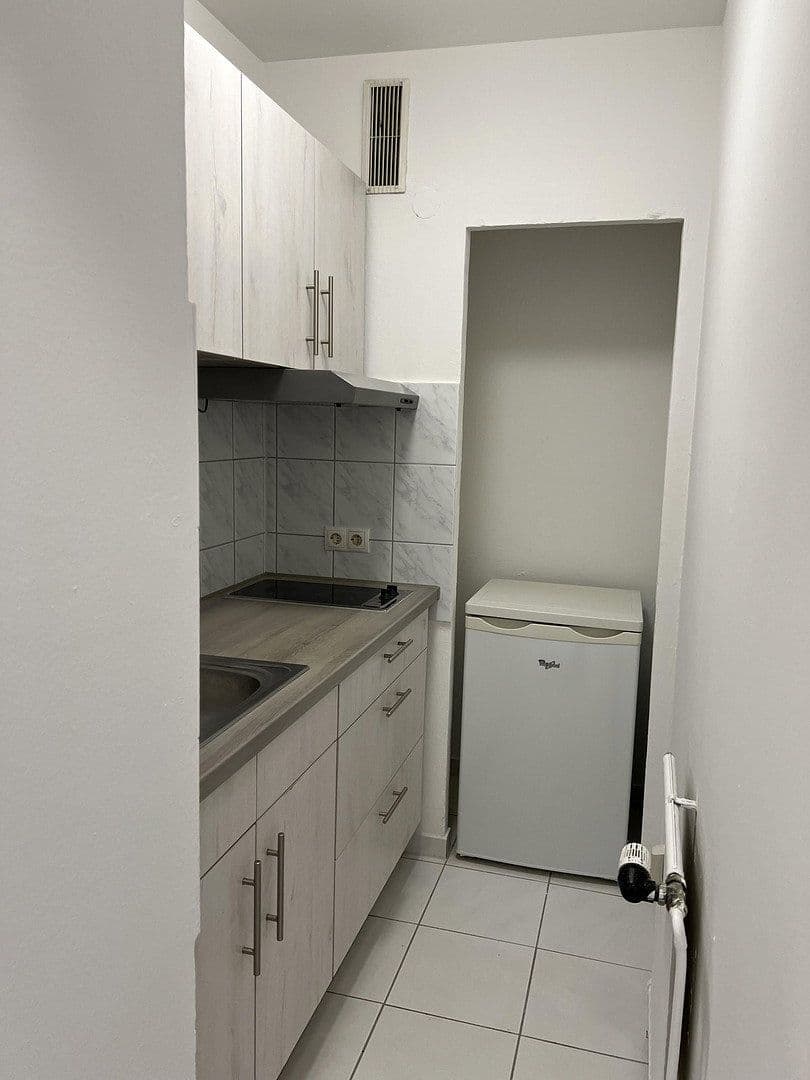 Prodej bytu 1+1 30 m², Altendorfer Str. 487, Essen, Severní Porýní-Vestfálsko Prodej bytu 1+1 30 m², Altendorfer Str. 487, Essen, Severní Porýní-Vestfálsko