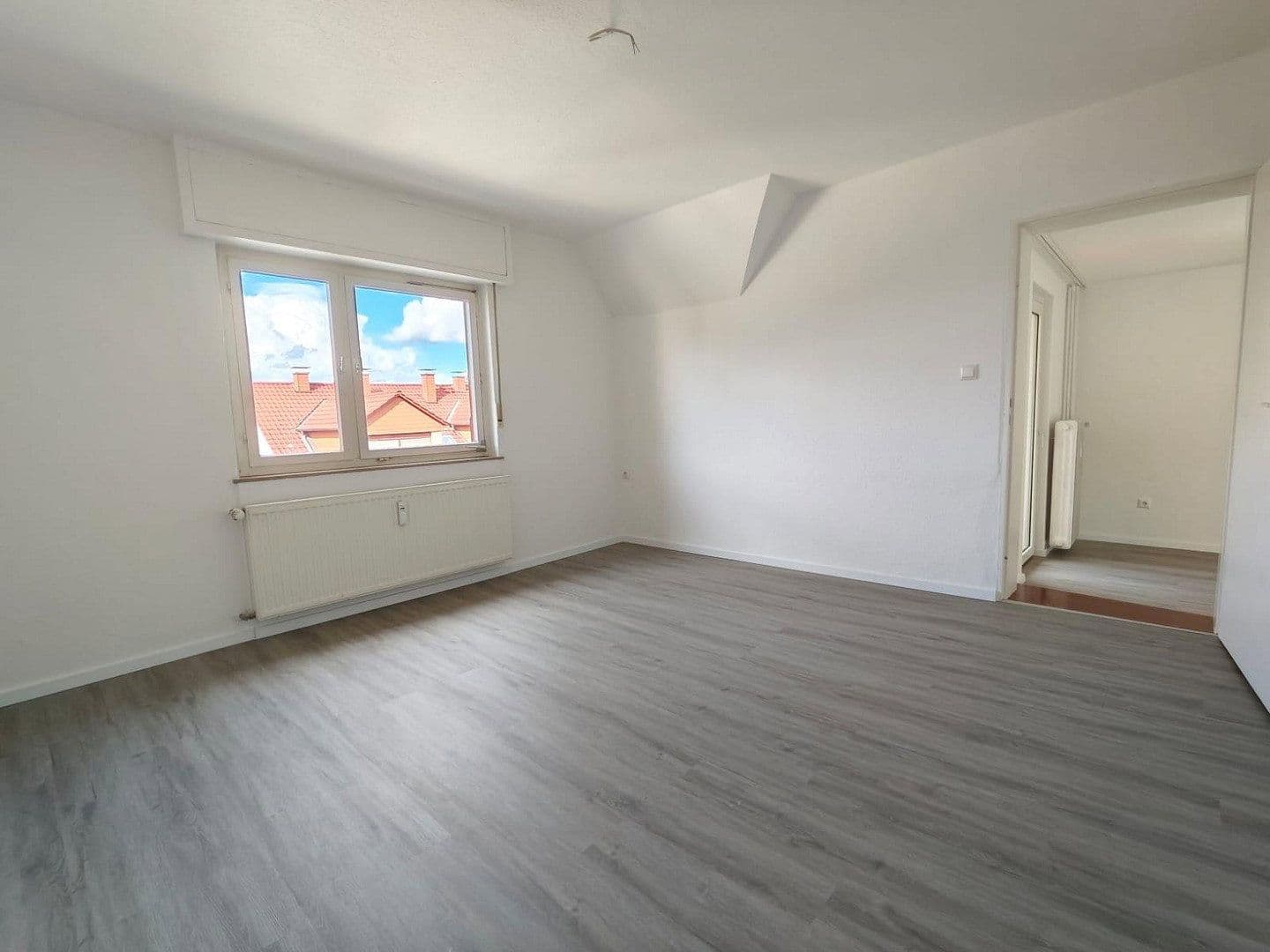 Pronájem bytu 4+1 97 m², Emrichruhstraße 41, Mainz, Porýní-Falc Pronájem bytu 4+1 97 m², Emrichruhstraße 41, Mainz, Porýní-Falc