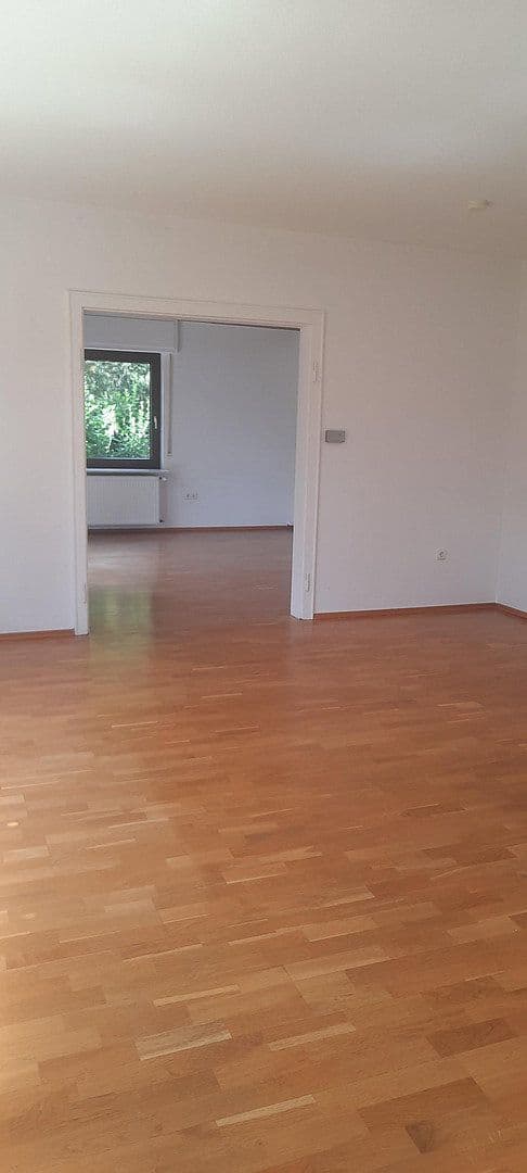 Prodej domu 145 m², pozemek 500 m², Hasselroth, Hessen Prodej domu 145 m², pozemek 500 m², Hasselroth, Hessen