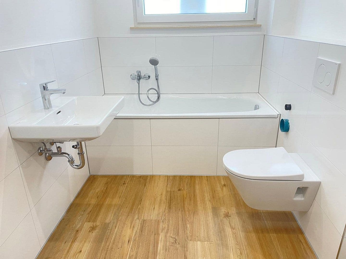 Pronájem bytu 3+1 58 m², Bedburg, Severní Porýní-Vestfálsko Pronájem bytu 3+1 58 m², Bedburg, Severní Porýní-Vestfálsko