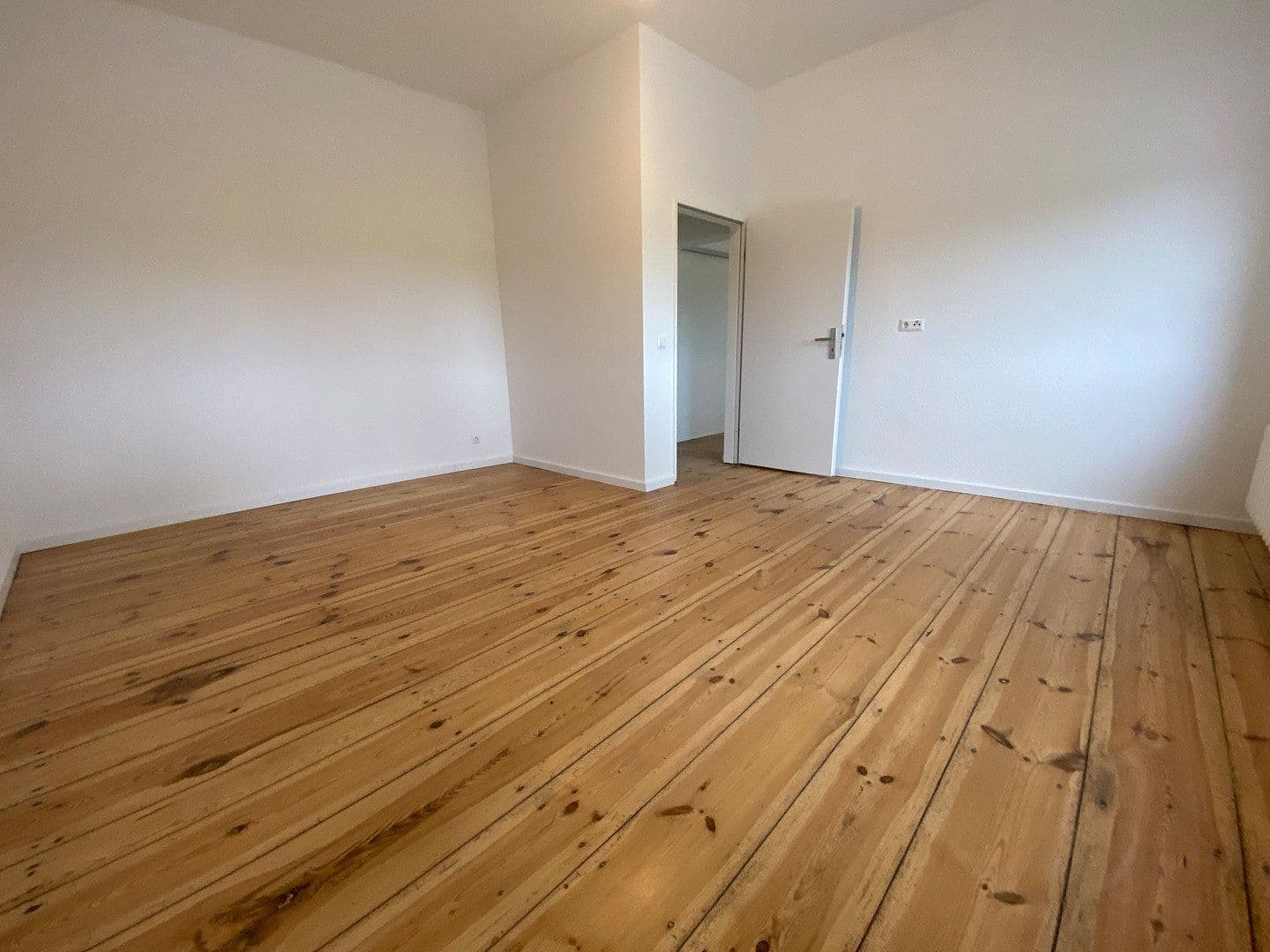 Prodej domu 299 m², pozemek 5.806 m², Mittenwalde, Braniborsko Prodej domu 299 m², pozemek 5.806 m², Mittenwalde, Braniborsko