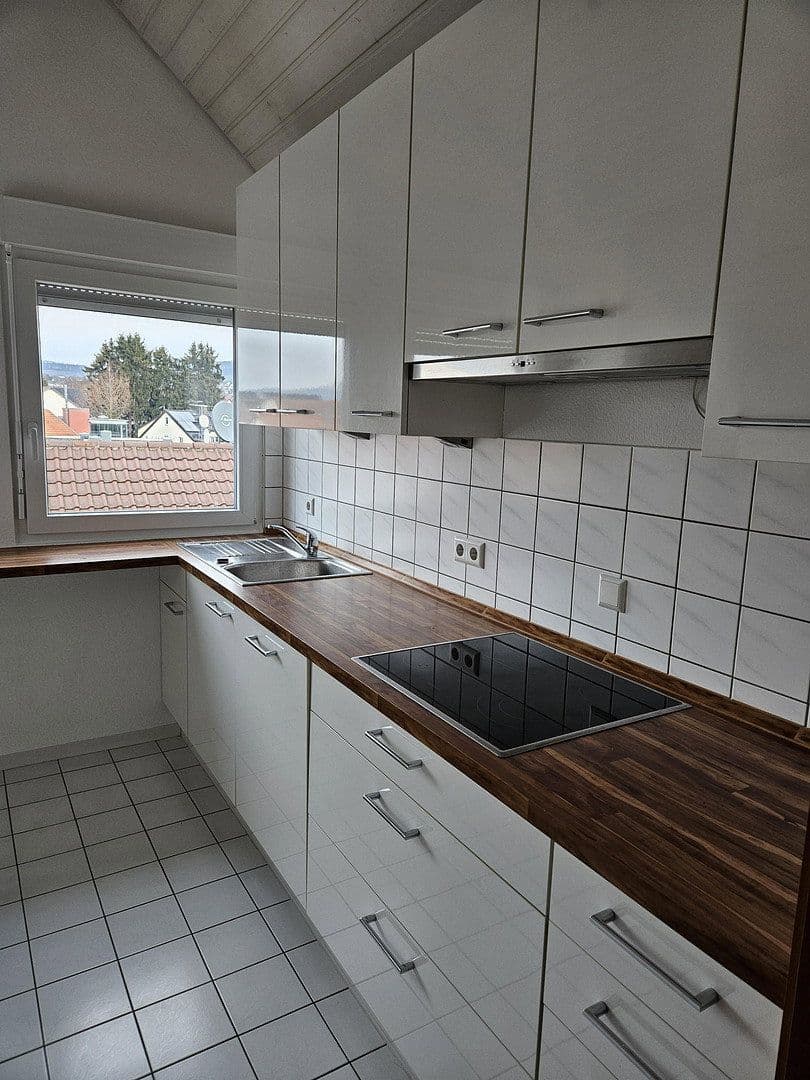 Pronájem bytu 2+kk 65 m², Salach, Bádensko-Württembersko Pronájem bytu 2+kk 65 m², Salach, Bádensko-Württembersko