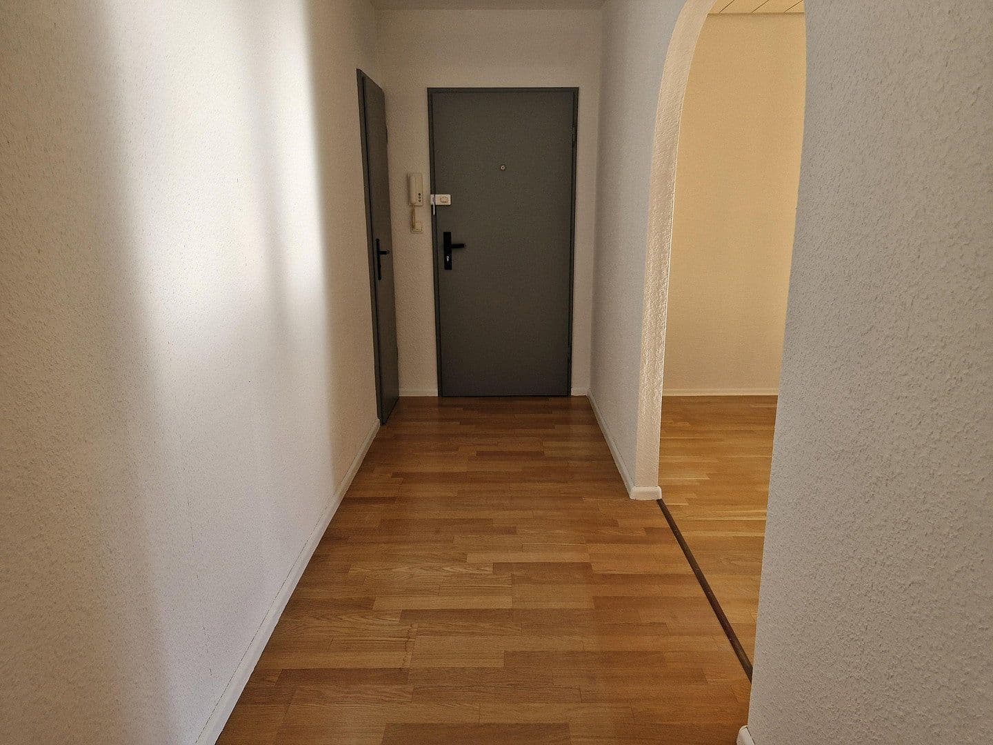 Pronájem bytu 4+1 107 m², Ludwigshafen pfingstweide, Porýní-Falc Pronájem bytu 4+1 107 m², Ludwigshafen pfingstweide, Porýní-Falc