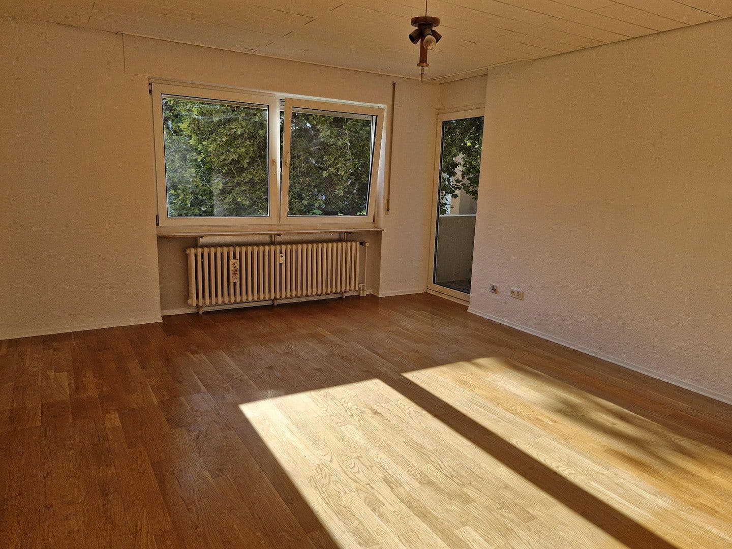 Pronájem bytu 4+1 107 m², Ludwigshafen pfingstweide, Porýní-Falc Pronájem bytu 4+1 107 m², Ludwigshafen pfingstweide, Porýní-Falc