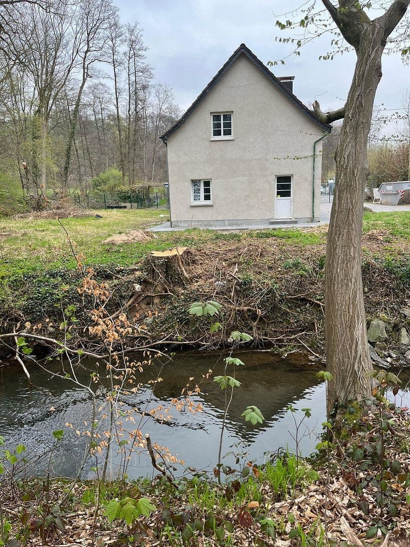 Prodej domu 181 m², pozemek 1.754 m², Odenthal, Severní Porýní-Vestfálsko Prodej domu 181 m², pozemek 1.754 m², Odenthal, Severní Porýní-Vestfálsko