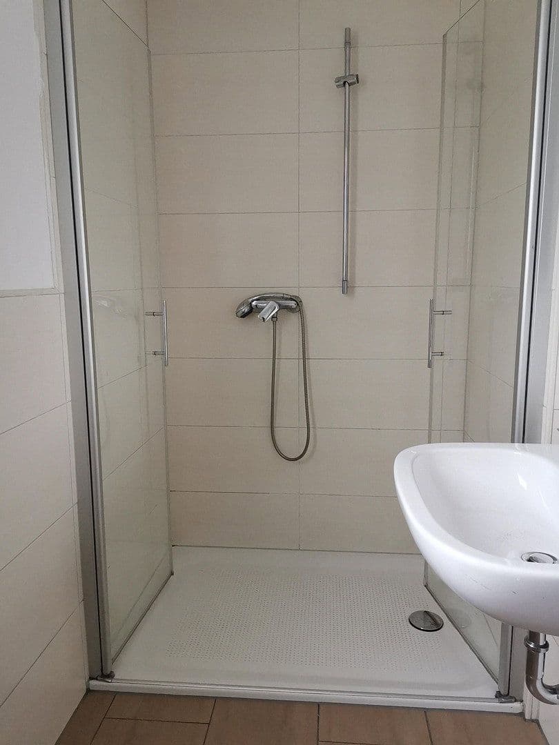 Prodej domu 2.112 m², pozemek 1.145 m², Werdohl, Severní Porýní-Vestfálsko Prodej domu 2.112 m², pozemek 1.145 m², Werdohl, Severní Porýní-Vestfálsko