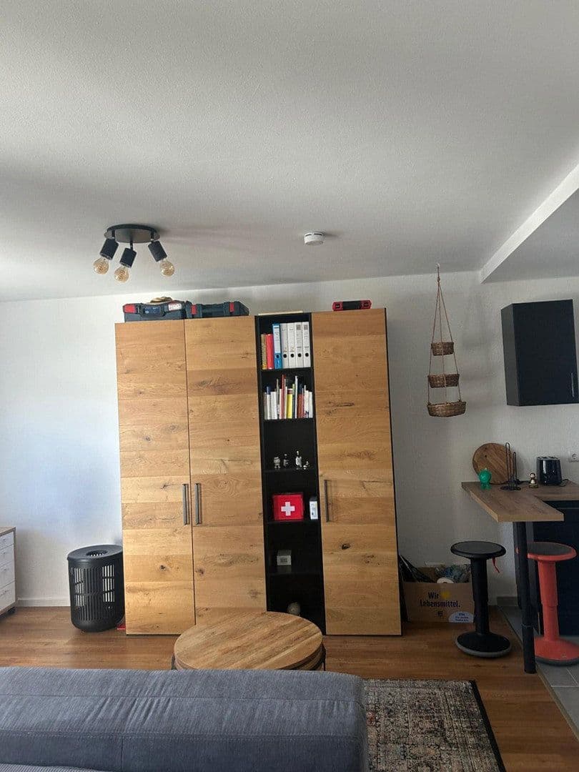 Pronájem bytu 1+1 33 m², Steinstraße 60, Konstanz, Bádensko-Württembersko Pronájem bytu 1+1 33 m², Steinstraße 60, Konstanz, Bádensko-Württembersko