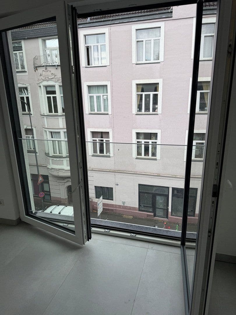 Pronájem bytu 2+kk 70 m², Düsseldorfer Strasse 3, Köln, Severní Porýní-Vestfálsko Pronájem bytu 2+kk 70 m², Düsseldorfer Strasse 3, Köln, Severní Porýní-Vestfálsko