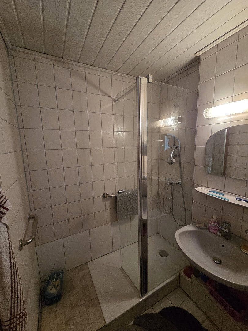Prodej bytu 3+1 69 m², Kronenweg 50, Wesseling, Severní Porýní-Vestfálsko Prodej bytu 3+1 69 m², Kronenweg 50, Wesseling, Severní Porýní-Vestfálsko