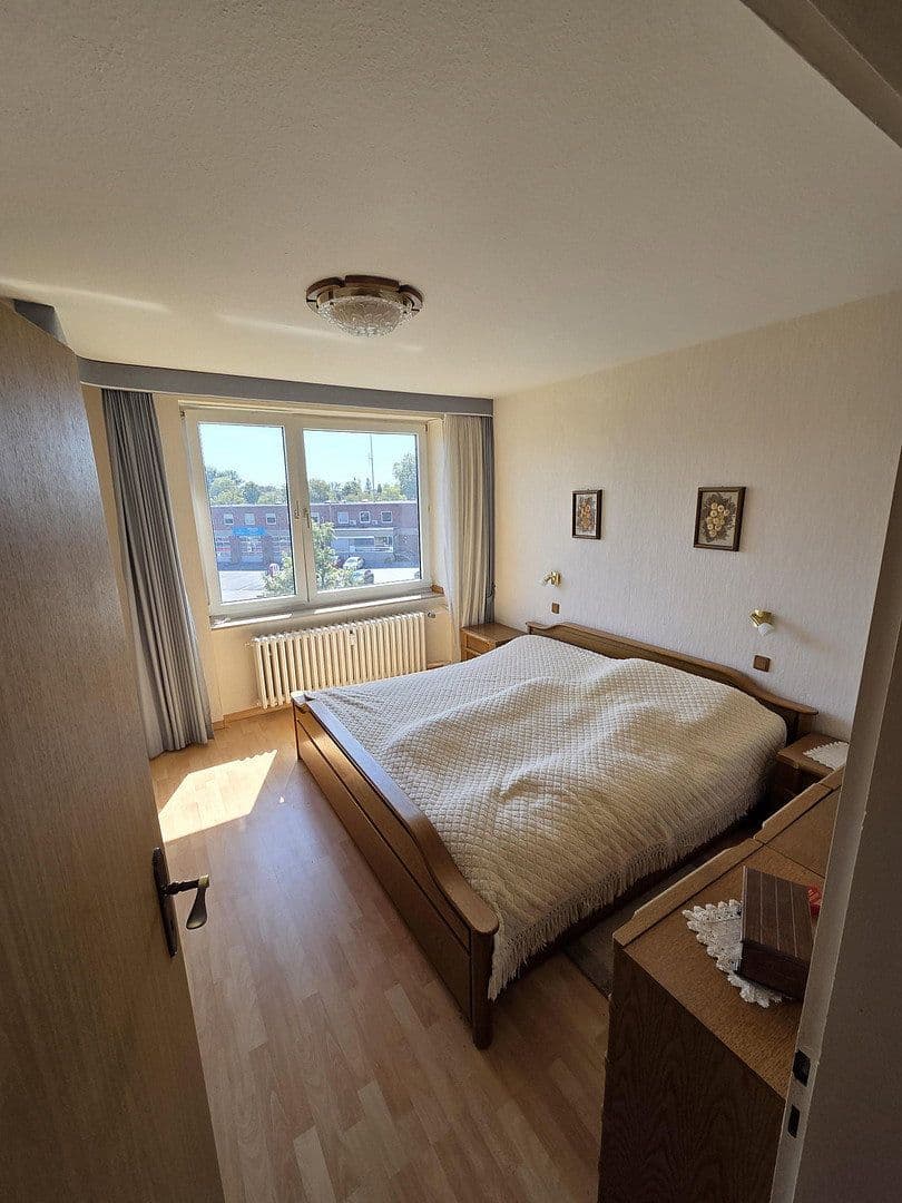 Prodej bytu 3+1 69 m², Kronenweg 50, Wesseling, Severní Porýní-Vestfálsko Prodej bytu 3+1 69 m², Kronenweg 50, Wesseling, Severní Porýní-Vestfálsko