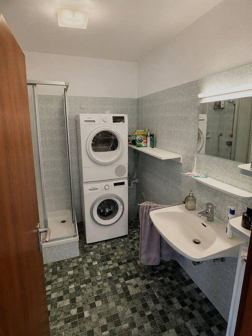Pronájem bytu 2+kk 85 m², Friederichstrasse 33 / 37, Korntal-Münchingen, Bádensko-Württembersko Pronájem bytu 2+kk 85 m², Friederichstrasse 33 / 37, Korntal-Münchingen, Bádensko-Württembersko