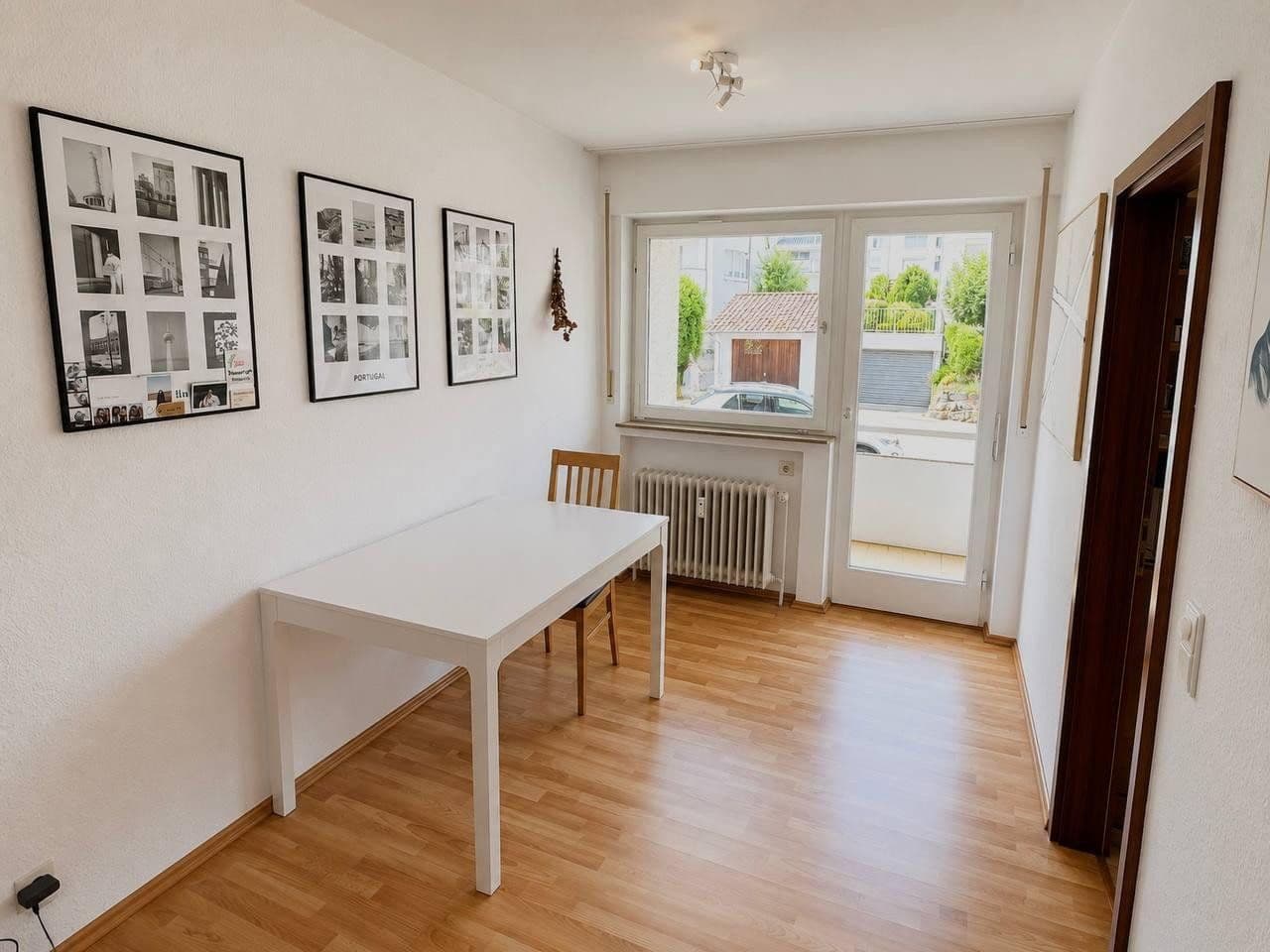 Pronájem bytu 2+kk 85 m², Friederichstrasse 33 / 37, Korntal-Münchingen, Bádensko-Württembersko Pronájem bytu 2+kk 85 m², Friederichstrasse 33 / 37, Korntal-Münchingen, Bádensko-Württembersko