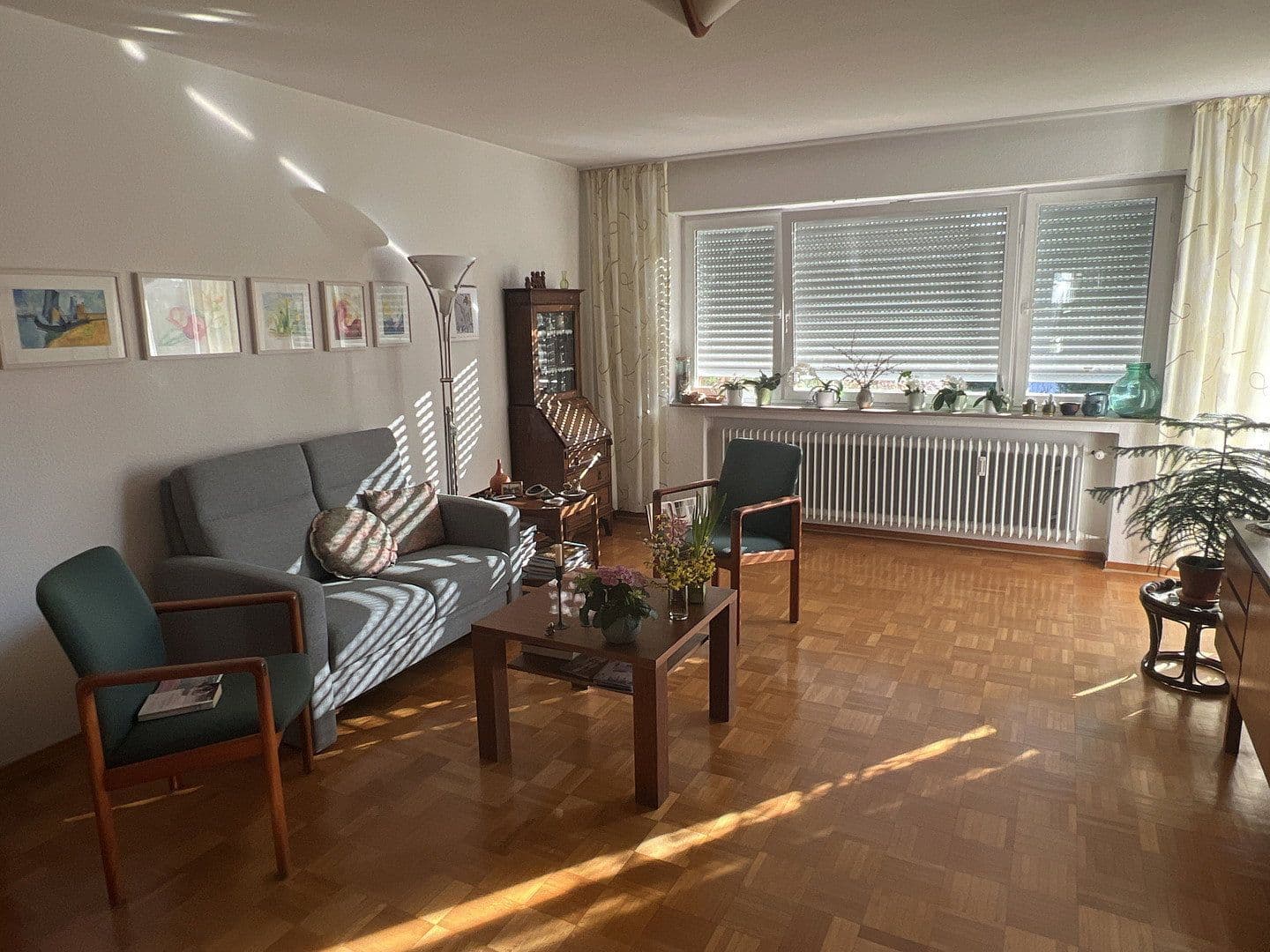 Pronájem bytu 2+kk 85 m², Friederichstrasse 33 / 37, Korntal-Münchingen, Bádensko-Württembersko Pronájem bytu 2+kk 85 m², Friederichstrasse 33 / 37, Korntal-Münchingen, Bádensko-Württembersko