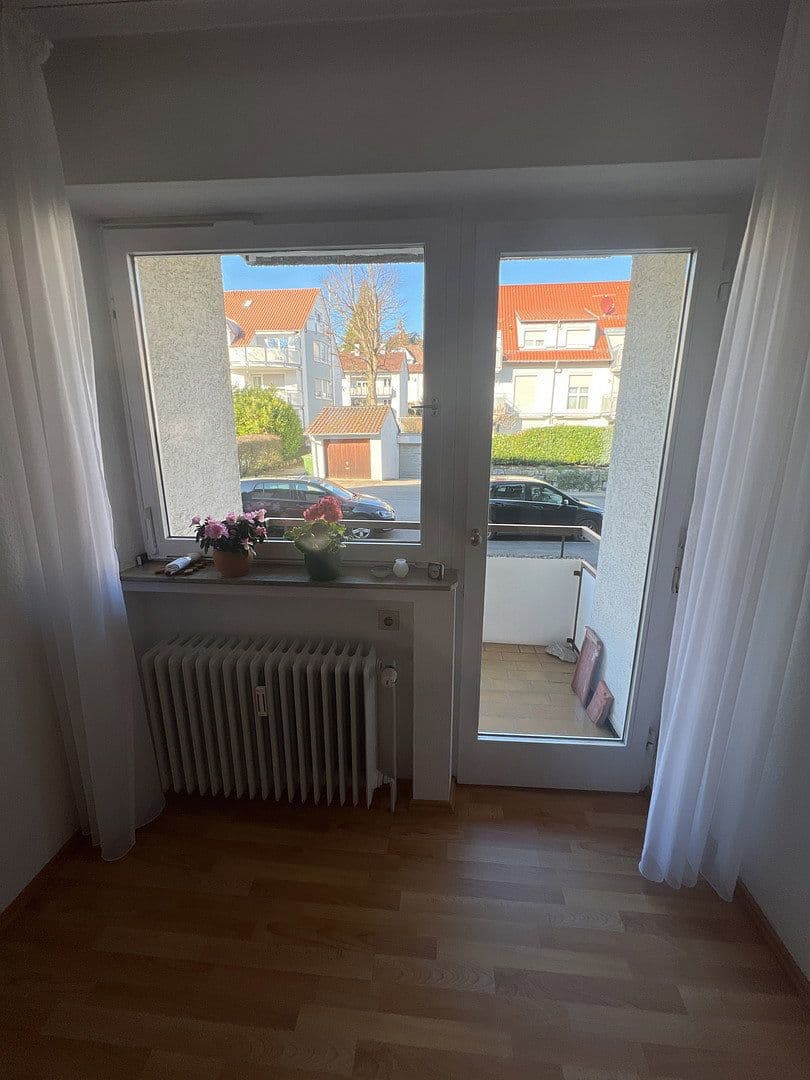 Pronájem bytu 2+kk 85 m², Friederichstrasse 33 / 37, Korntal-Münchingen, Bádensko-Württembersko Pronájem bytu 2+kk 85 m², Friederichstrasse 33 / 37, Korntal-Münchingen, Bádensko-Württembersko