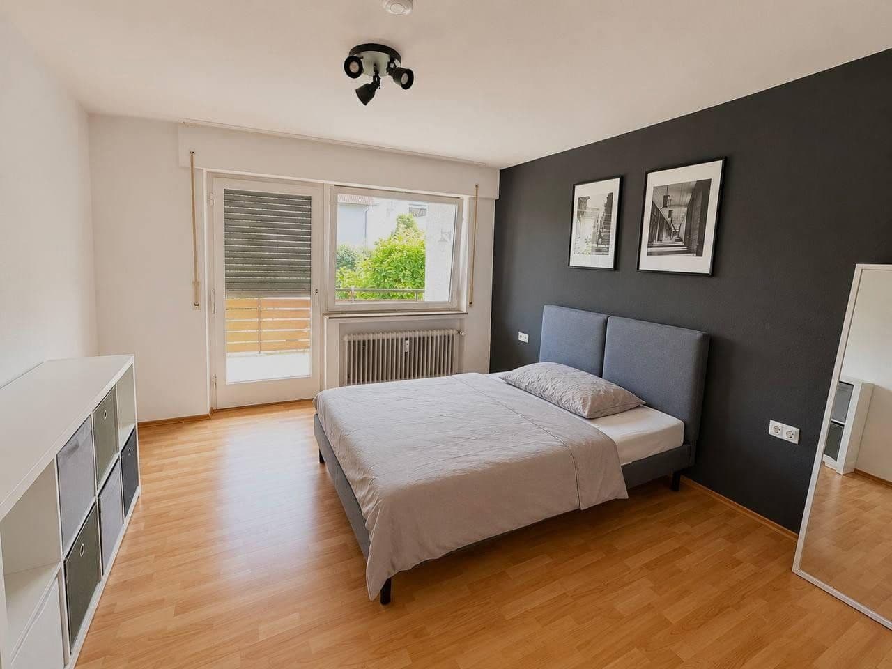 Pronájem bytu 2+kk 85 m², Friederichstrasse 33 / 37, Korntal-Münchingen, Bádensko-Württembersko Pronájem bytu 2+kk 85 m², Friederichstrasse 33 / 37, Korntal-Münchingen, Bádensko-Württembersko