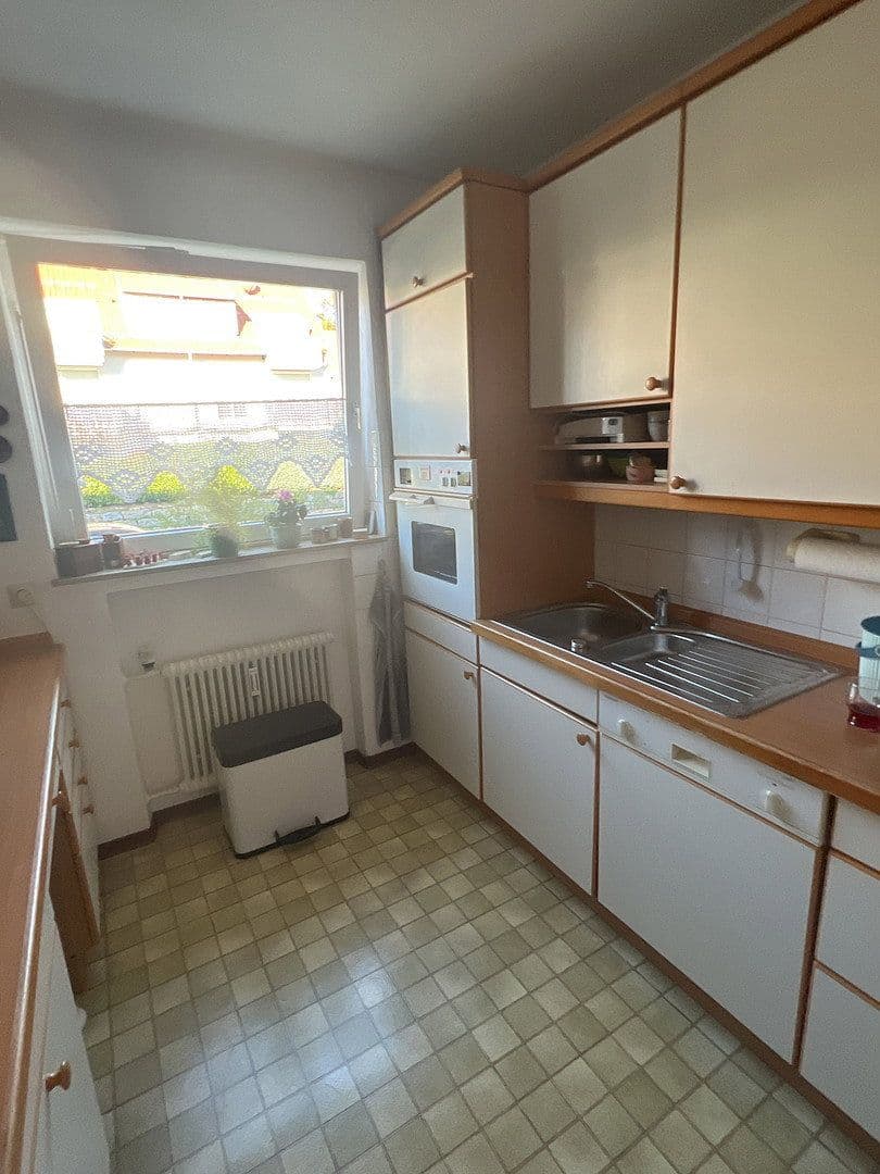 Pronájem bytu 2+kk 85 m², Friederichstrasse 33 / 37, Korntal-Münchingen, Bádensko-Württembersko Pronájem bytu 2+kk 85 m², Friederichstrasse 33 / 37, Korntal-Münchingen, Bádensko-Württembersko