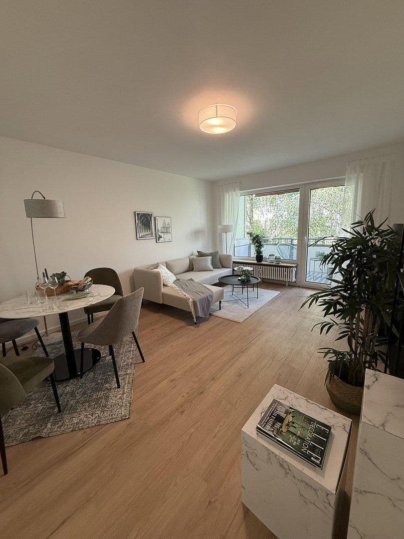 Prodej bytu 3+1 80 m², Bert-Brecht-Straße 18, Wiesbaden, Hessen Prodej bytu 3+1 80 m², Bert-Brecht-Straße 18, Wiesbaden, Hessen
