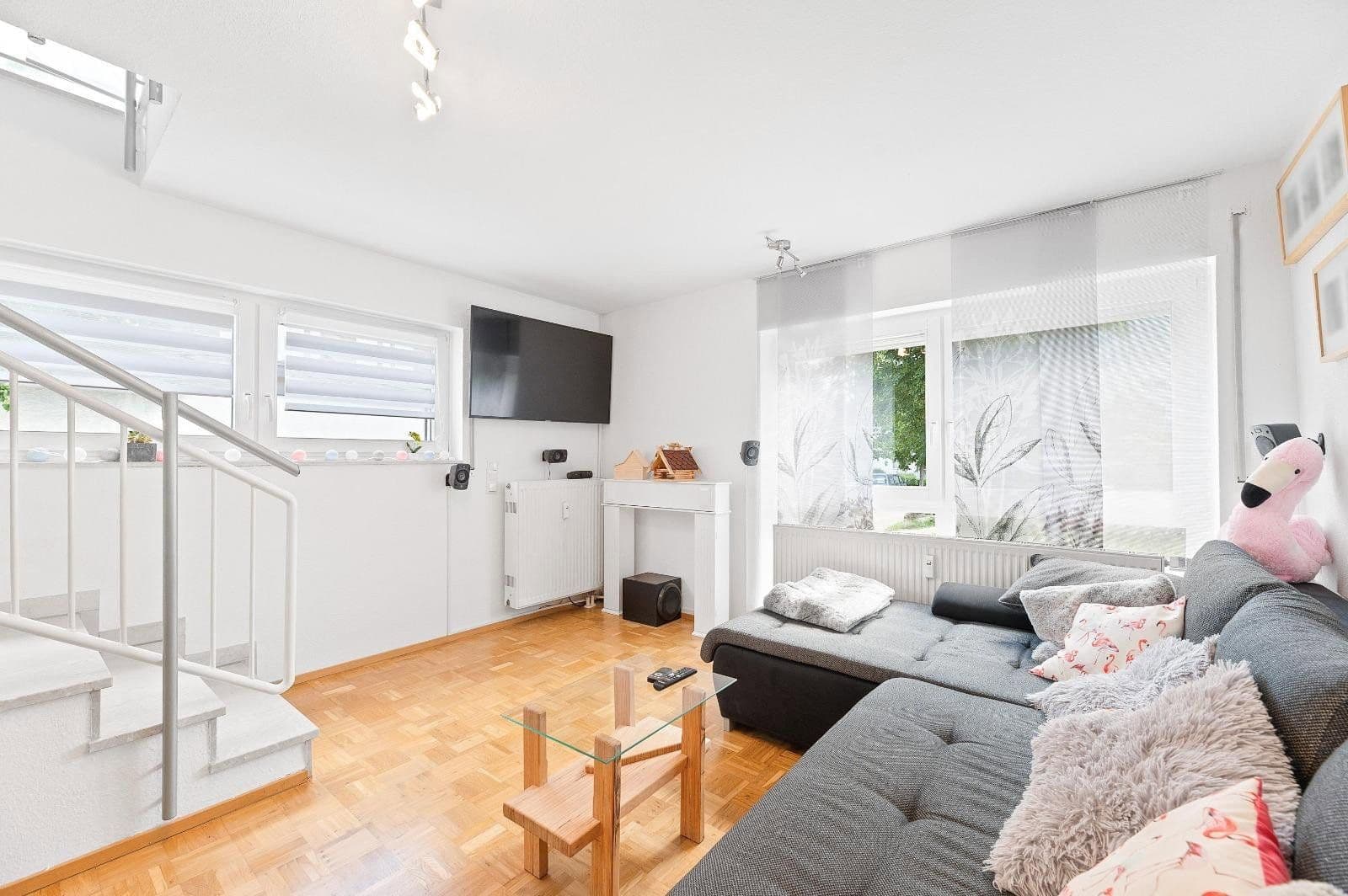 Pronájem bytu 4+1 110 m², Leonberg, Bádensko-Württembersko Pronájem bytu 4+1 110 m², Leonberg, Bádensko-Württembersko