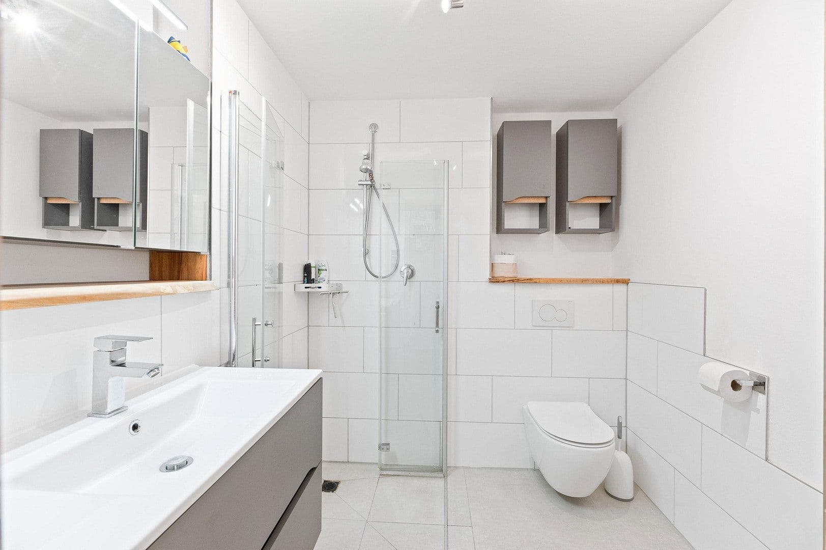 Pronájem bytu 4+1 110 m², Leonberg, Bádensko-Württembersko Pronájem bytu 4+1 110 m², Leonberg, Bádensko-Württembersko