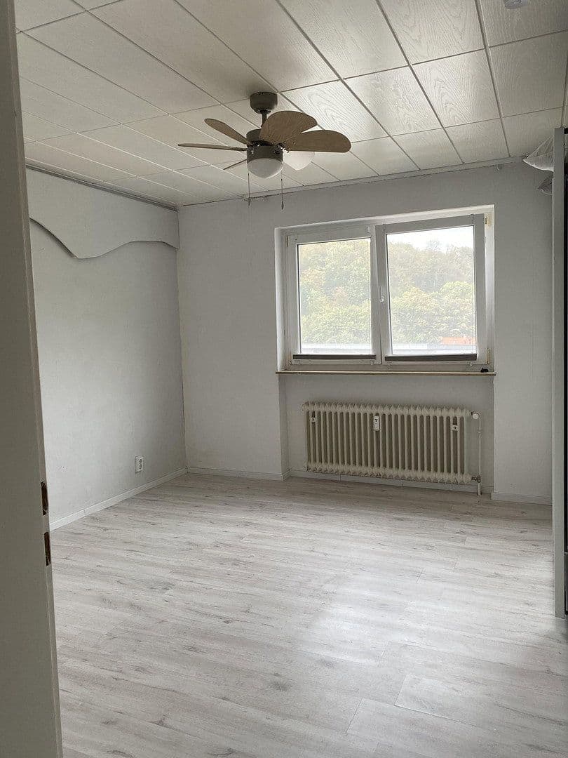 Prodej bytu 3+1 74 m², Hirzenhain, Hessen Prodej bytu 3+1 74 m², Hirzenhain, Hessen