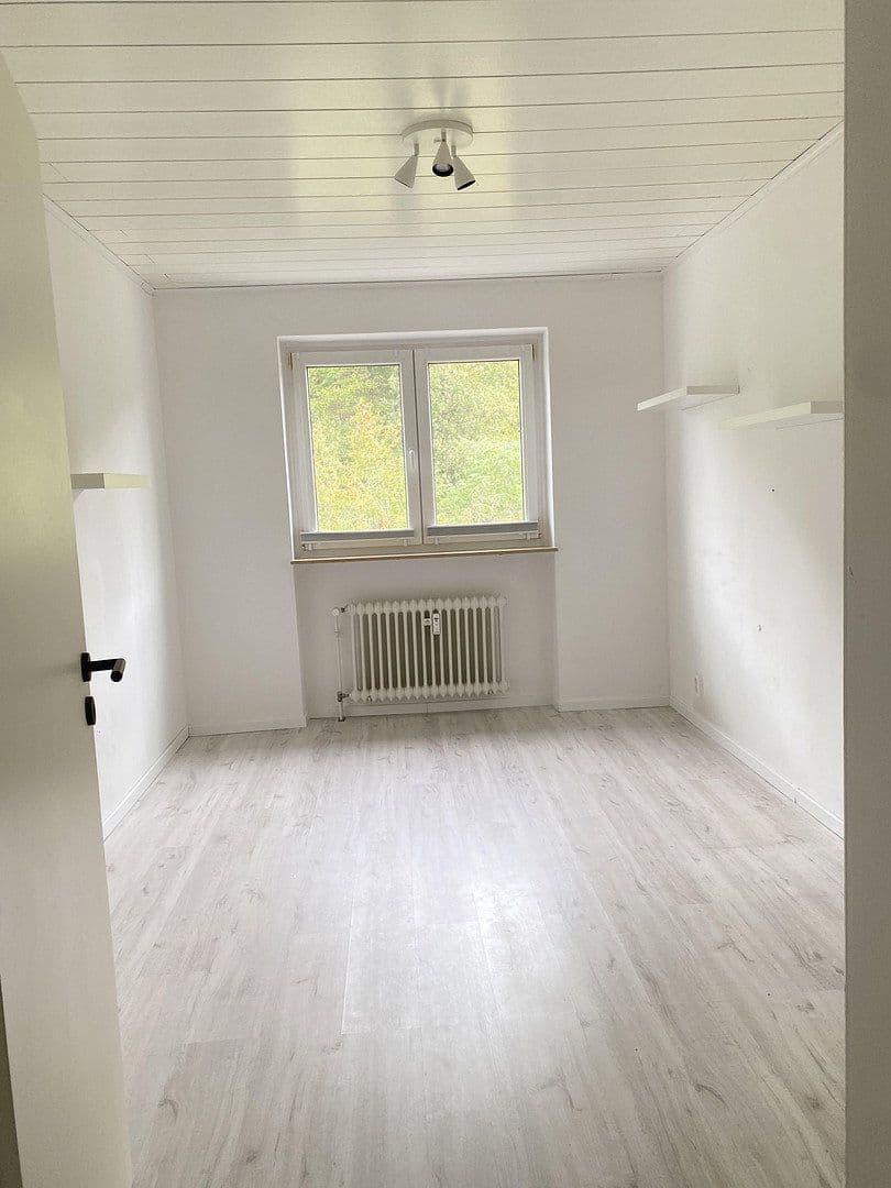 Prodej bytu 3+1 74 m², Hirzenhain, Hessen Prodej bytu 3+1 74 m², Hirzenhain, Hessen