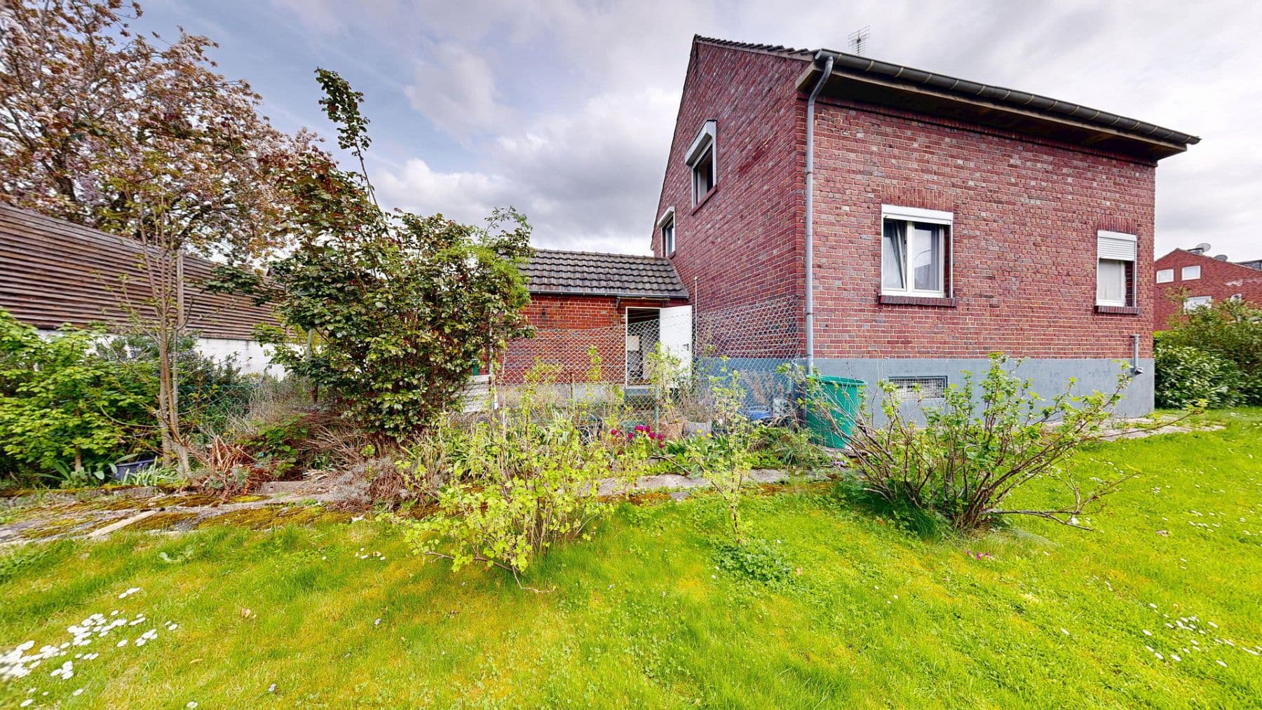 Prodej domu 89 m², pozemek 694 m², Hückelhoven, Severní Porýní-Vestfálsko Prodej domu 89 m², pozemek 694 m², Hückelhoven, Severní Porýní-Vestfálsko
