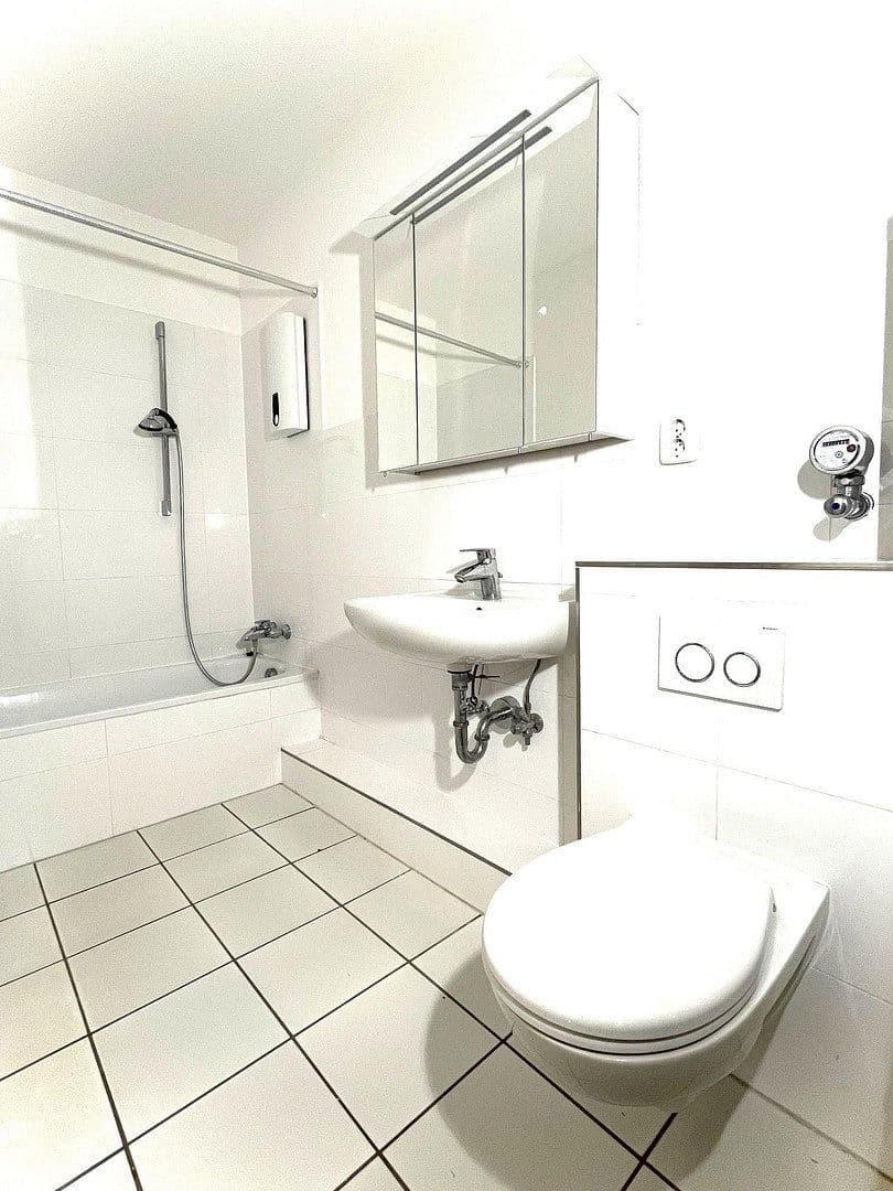 Prodej bytu 2+kk 78 m², Fuhlsbüttler Straße 574, Hamburg, Hamburg Prodej bytu 2+kk 78 m², Fuhlsbüttler Straße 574, Hamburg, Hamburg
