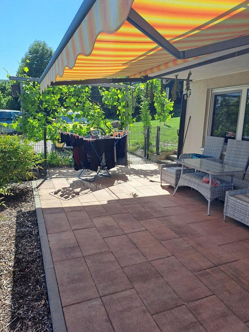 Prodej domu 252 m², pozemek 640 m², Hallauerst. 32, Stühlingen, Bádensko-Württembersko Prodej domu 252 m², pozemek 640 m², Hallauerst. 32, Stühlingen, Bádensko-Württembersko