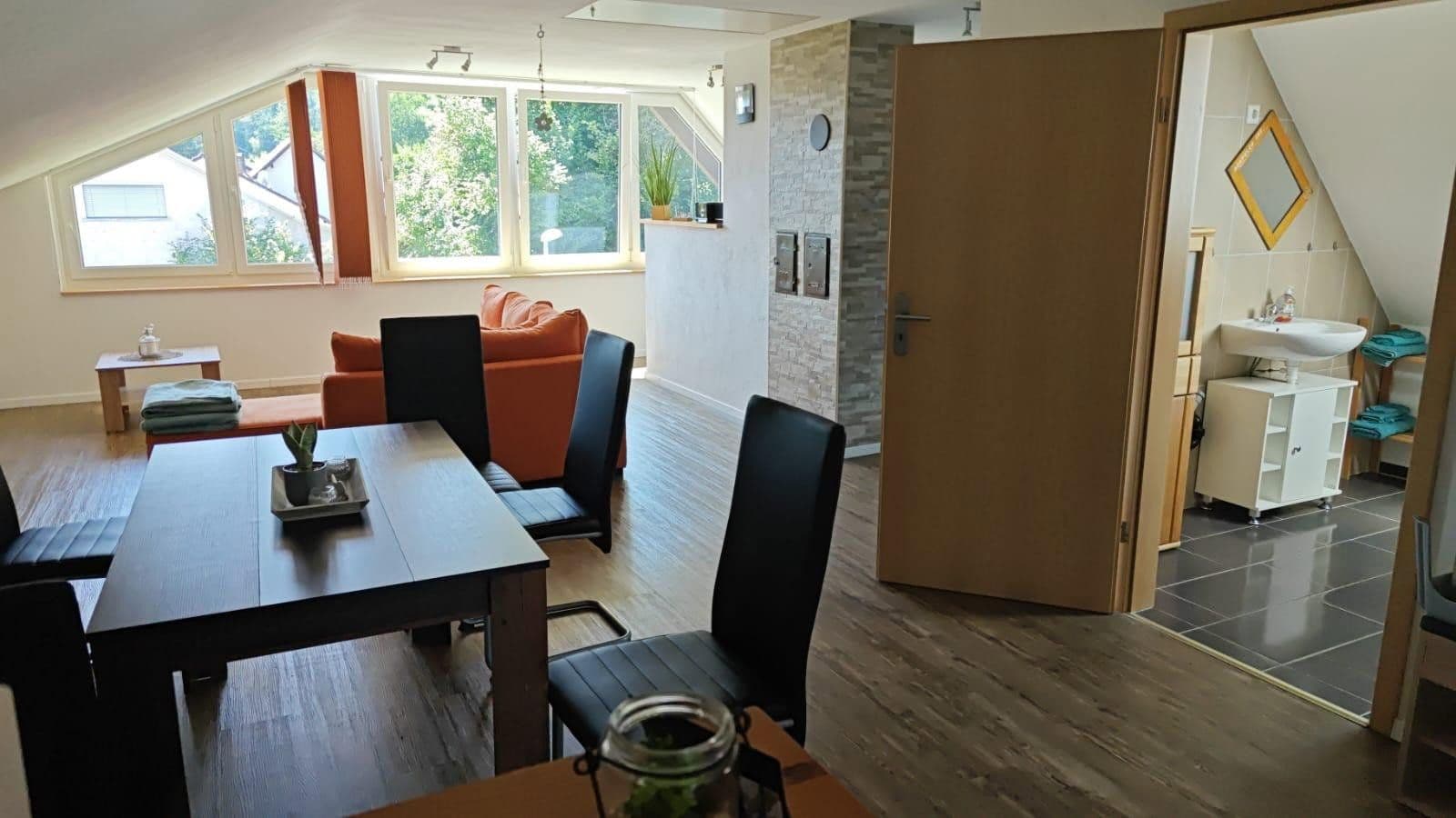 Prodej domu 252 m², pozemek 640 m², Hallauerst. 32, Stühlingen, Bádensko-Württembersko Prodej domu 252 m², pozemek 640 m², Hallauerst. 32, Stühlingen, Bádensko-Württembersko