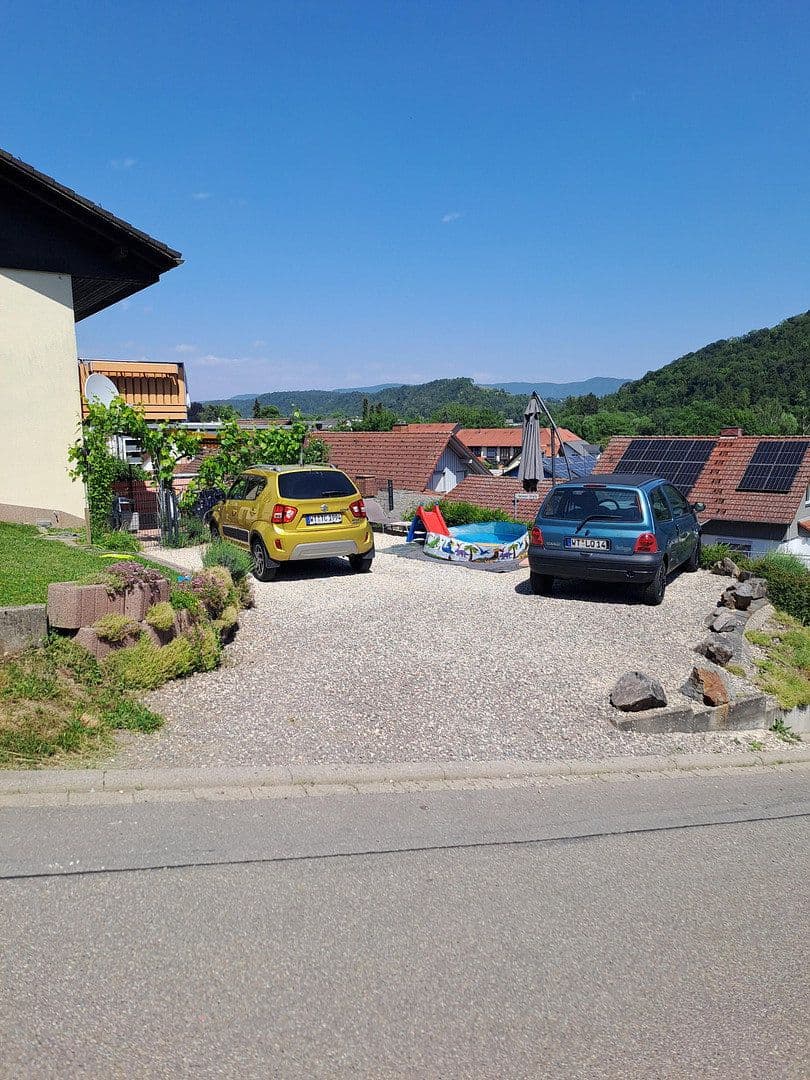 Prodej domu 252 m², pozemek 640 m², Hallauerst. 32, Stühlingen, Bádensko-Württembersko Prodej domu 252 m², pozemek 640 m², Hallauerst. 32, Stühlingen, Bádensko-Württembersko