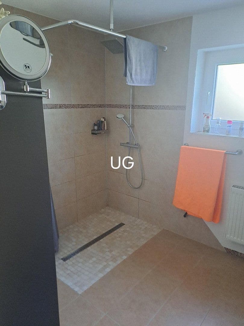 Prodej domu 252 m², pozemek 640 m², Hallauerst. 32, Stühlingen, Bádensko-Württembersko Prodej domu 252 m², pozemek 640 m², Hallauerst. 32, Stühlingen, Bádensko-Württembersko