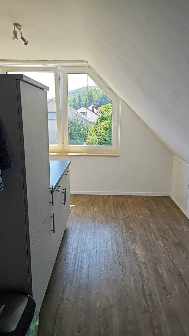 Prodej domu 252 m², pozemek 640 m², Hallauerst. 32, Stühlingen, Bádensko-Württembersko Prodej domu 252 m², pozemek 640 m², Hallauerst. 32, Stühlingen, Bádensko-Württembersko