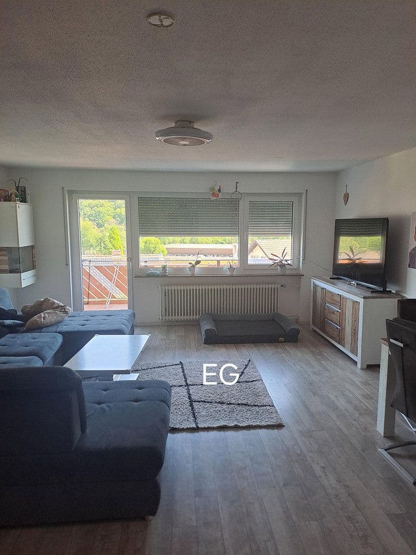 Prodej domu 252 m², pozemek 640 m², Hallauerst. 32, Stühlingen, Bádensko-Württembersko Prodej domu 252 m², pozemek 640 m², Hallauerst. 32, Stühlingen, Bádensko-Württembersko