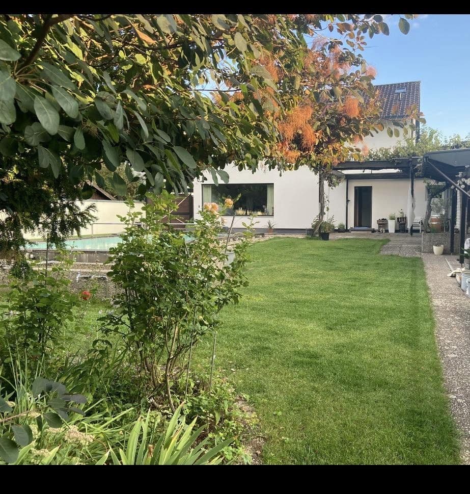 Prodej domu 228 m², pozemek 1.055 m², Wörth am Rhein, Porýní-Falc Prodej domu 228 m², pozemek 1.055 m², Wörth am Rhein, Porýní-Falc