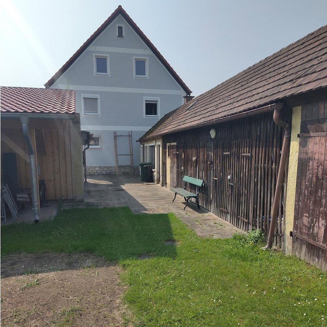 Prodej domu 209 m², pozemek 1.310 m², Burglengenfeld, Bavorsko Prodej domu 209 m², pozemek 1.310 m², Burglengenfeld, Bavorsko