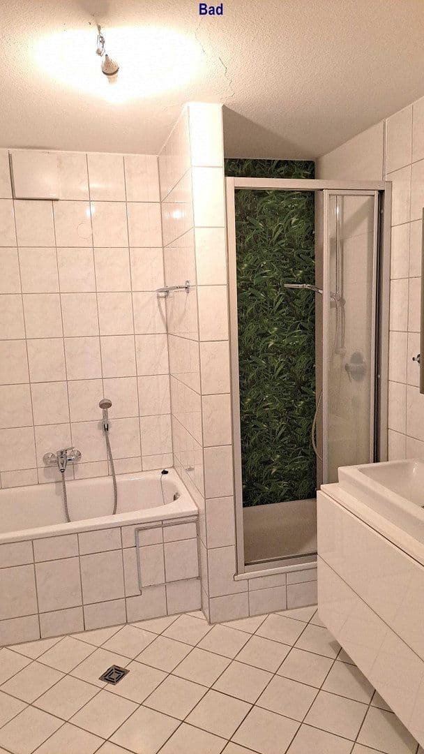 Pronájem bytu 4+kk 123 m², Bempflingen, Bádensko-Württembersko Pronájem bytu 4+kk 123 m², Bempflingen, Bádensko-Württembersko