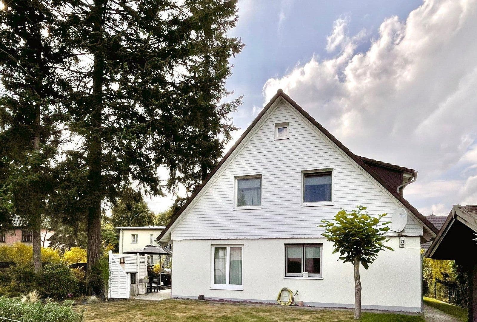 Prodej domu 110 m², pozemek 440 m², Fichtestraße, Hoppegarten, Braniborsko Prodej domu 110 m², pozemek 440 m², Fichtestraße, Hoppegarten, Braniborsko