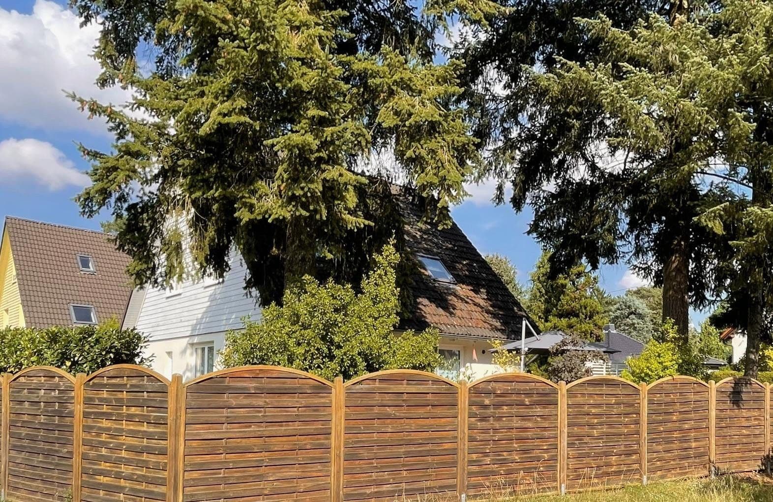 Prodej domu 110 m², pozemek 440 m², Fichtestraße, Hoppegarten, Braniborsko Prodej domu 110 m², pozemek 440 m², Fichtestraße, Hoppegarten, Braniborsko