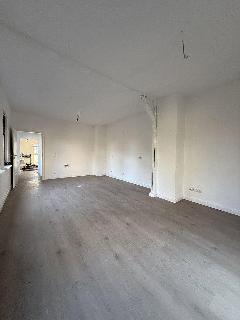 Pronájem bytu 4+1 90 m², Heidenberg 89, Apolda, Durynsko Pronájem bytu 4+1 90 m², Heidenberg 89, Apolda, Durynsko