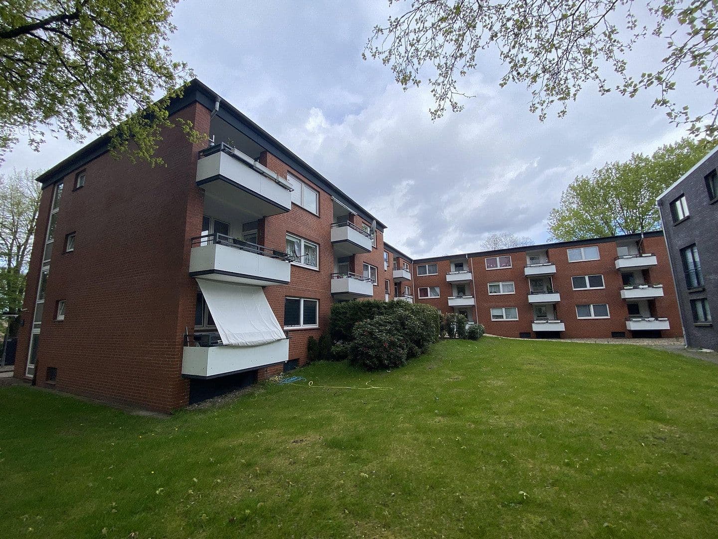 Pronájem bytu 1+1 43 m², Luhering 25, Hamburg, Hamburg Pronájem bytu 1+1 43 m², Luhering 25, Hamburg, Hamburg