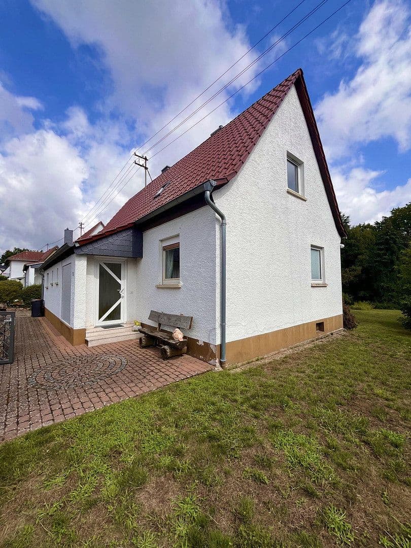 Prodej domu 175 m², pozemek 1.300 m², Am Kleeweiher 5, Dreieich, Hessen Prodej domu 175 m², pozemek 1.300 m², Am Kleeweiher 5, Dreieich, Hessen