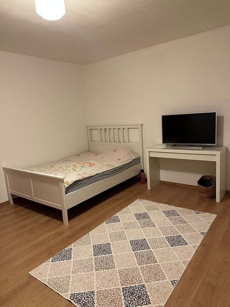 Pronájem bytu 4+1 98 m², Köllestraße 25, Ulm, Bádensko-Württembersko Pronájem bytu 4+1 98 m², Köllestraße 25, Ulm, Bádensko-Württembersko