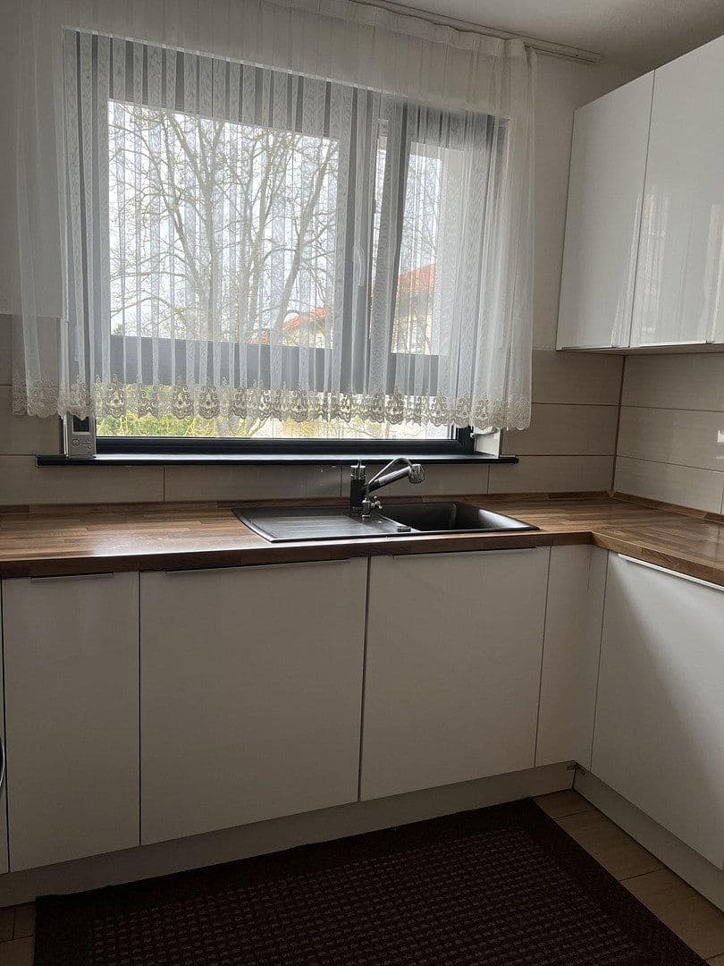 Pronájem bytu 4+1 98 m², Köllestraße 25, Ulm, Bádensko-Württembersko Pronájem bytu 4+1 98 m², Köllestraße 25, Ulm, Bádensko-Württembersko