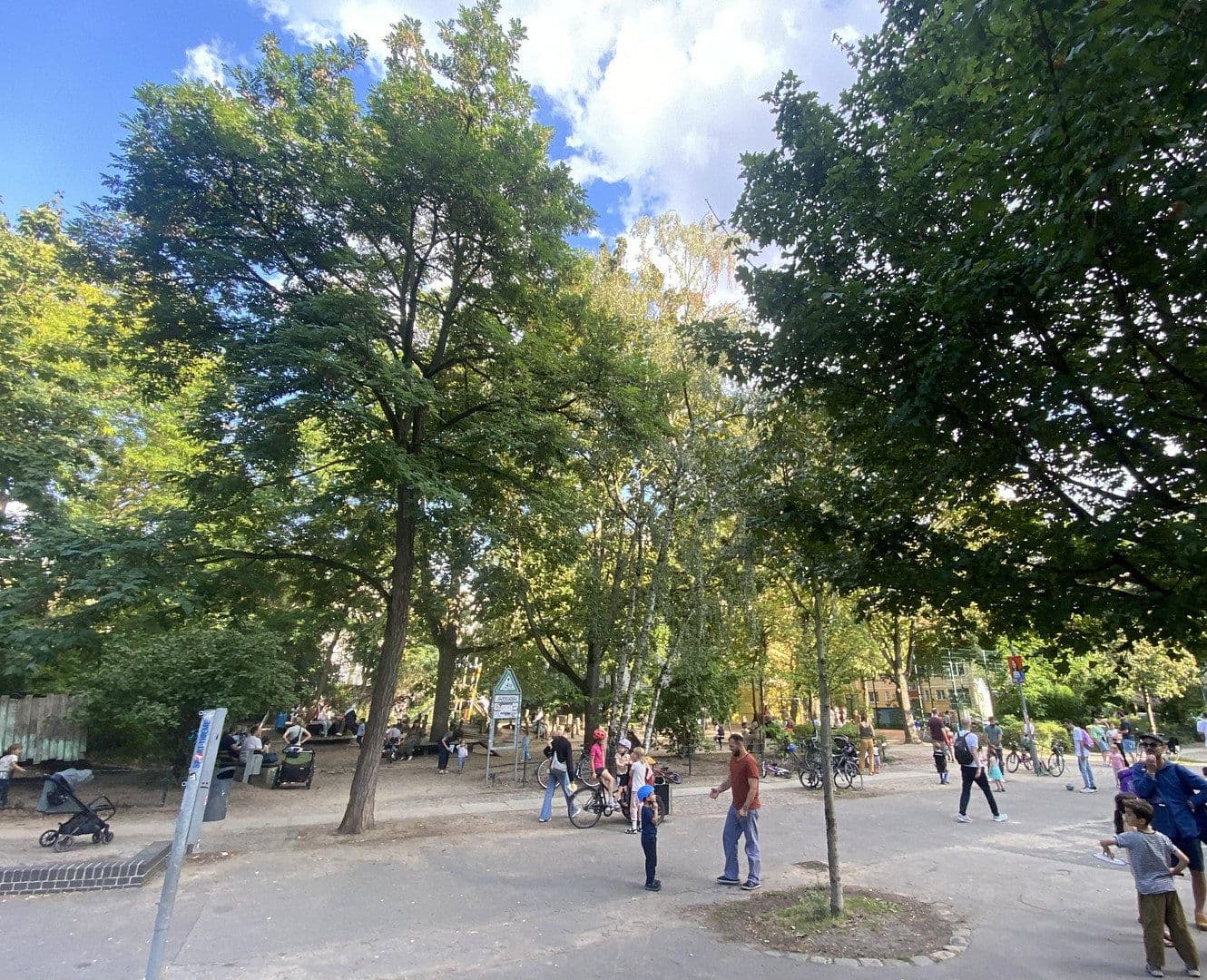 Pronájem bytu 3+kk 118 m², Berlin, Berlín Pronájem bytu 3+kk 118 m², Berlin, Berlín